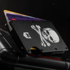 Cobratec "Jolly Roger" Wallet 15 Cobratec "Jolly Roger" Wallet -Outdoor Equipment CBTRFIDJR.1 97117.1664179937.1280.1280 04615.1664204883