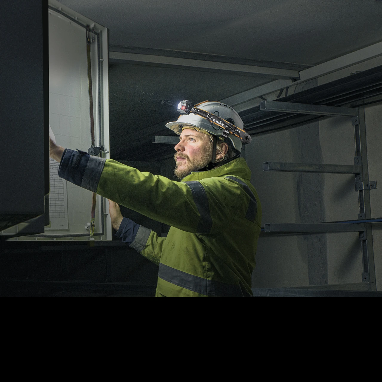 Fenix HP25R V2.0 Headlight 3 Fenix HP25R V2.0 Headlight