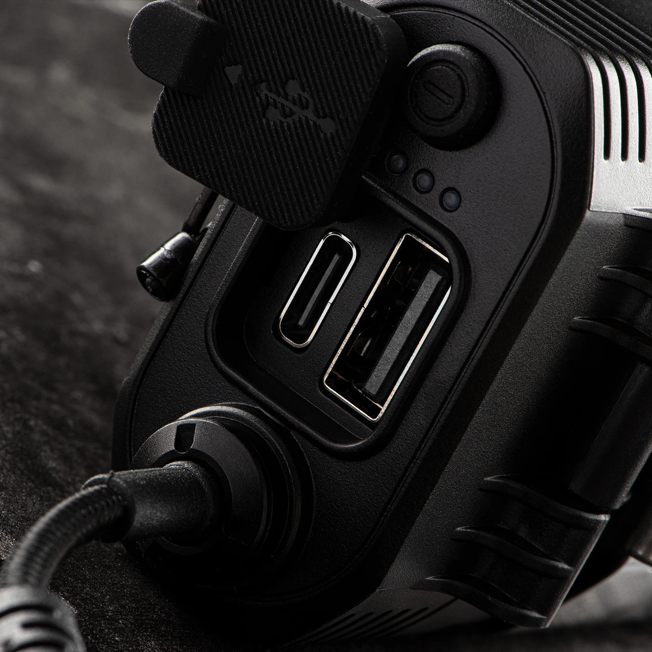 Fenix HP30R V2.0 Rechargeable Headlamp 6 Fenix HP30R V2.0 Rechargeable Headlamp - Image 4