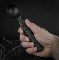 Ka-Bar Dessert Destroyer Ice Cream Scoop 9 Ka-Bar Dessert Destroyer Ice Cream Scoop -Outdoor Equipment KA9928det2 39871.1623937640.1280.1280 12795.1686662661