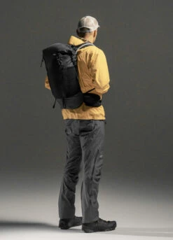 Matador Freerain 28 Waterproof Packable Backpack -Outdoor Equipment MAT FR283001BKdet3 20744.1634142026