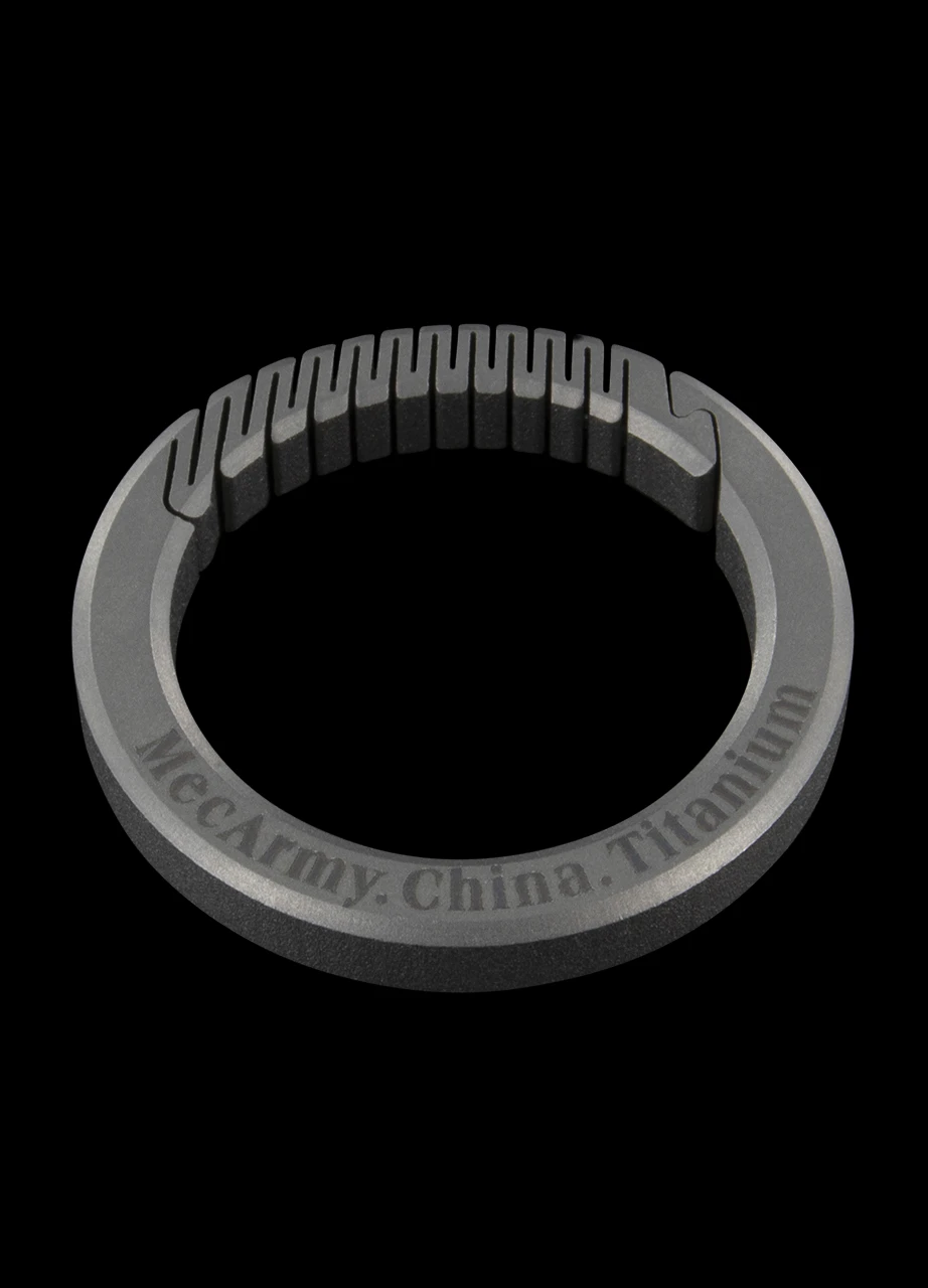 MecArmy Titanium EDC Keyring 4 MecArmy Titanium EDC Keyring - Image 2