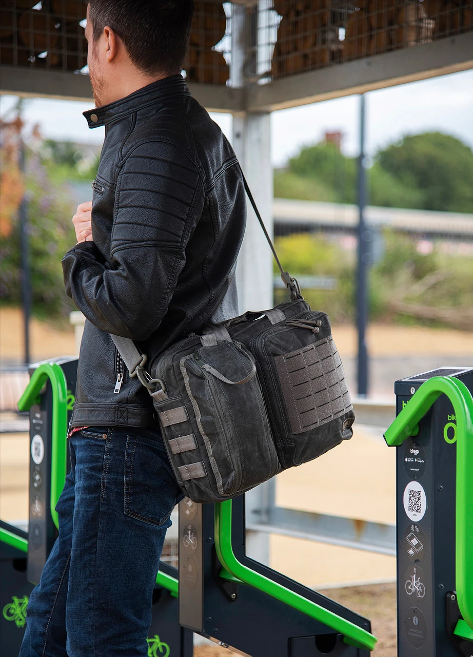 Magforce Recruit Briefcase Waxed Canvas 18 Magforce Recruit Briefcase Waxed Canvas - Image 16