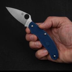 Spyderco UK Penknife Lightweight Dark Blue CPM SPY27 -Outdoor Equipment SC94PCBLdet 13682.1694442613
