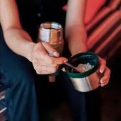 Stanley Classic Legendary Food Jar 0.7L 8 Stanley Classic Legendary Food Jar 0.7L -Outdoor Equipment flask2 75819.1692197854.1280.1280 06749.1692781865