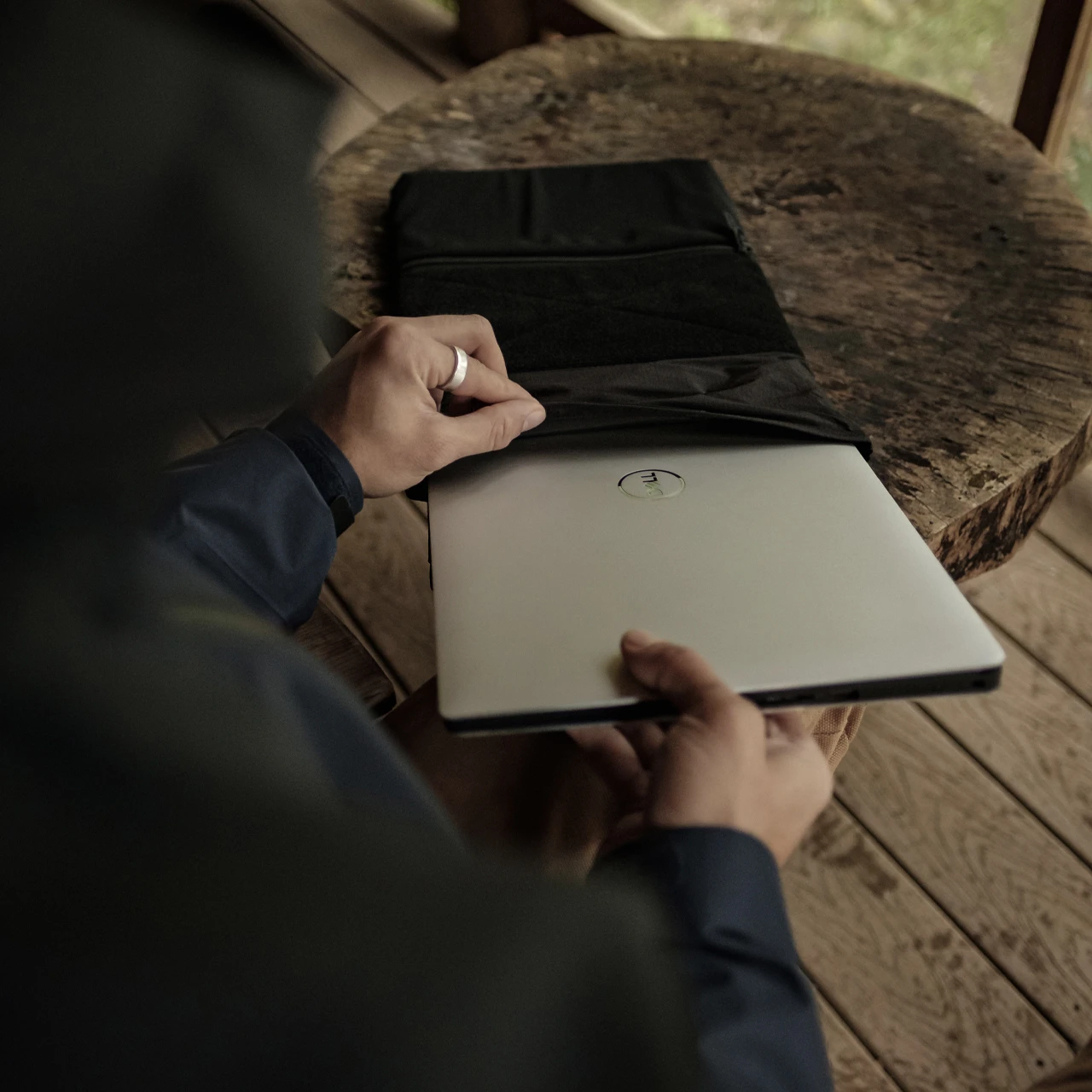 Matador Laptop Base Layer 4 Matador Laptop Base Layer - Image 2