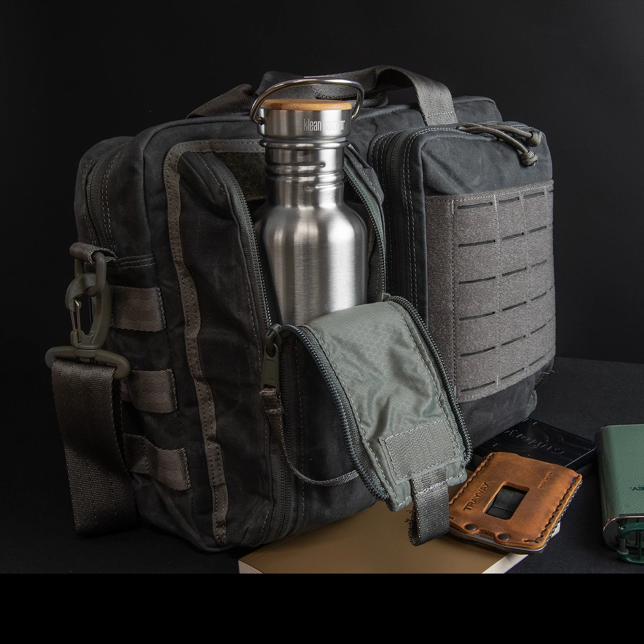 Magforce Recruit Briefcase Waxed Canvas 11 Magforce Recruit Briefcase Waxed Canvas - Image 9