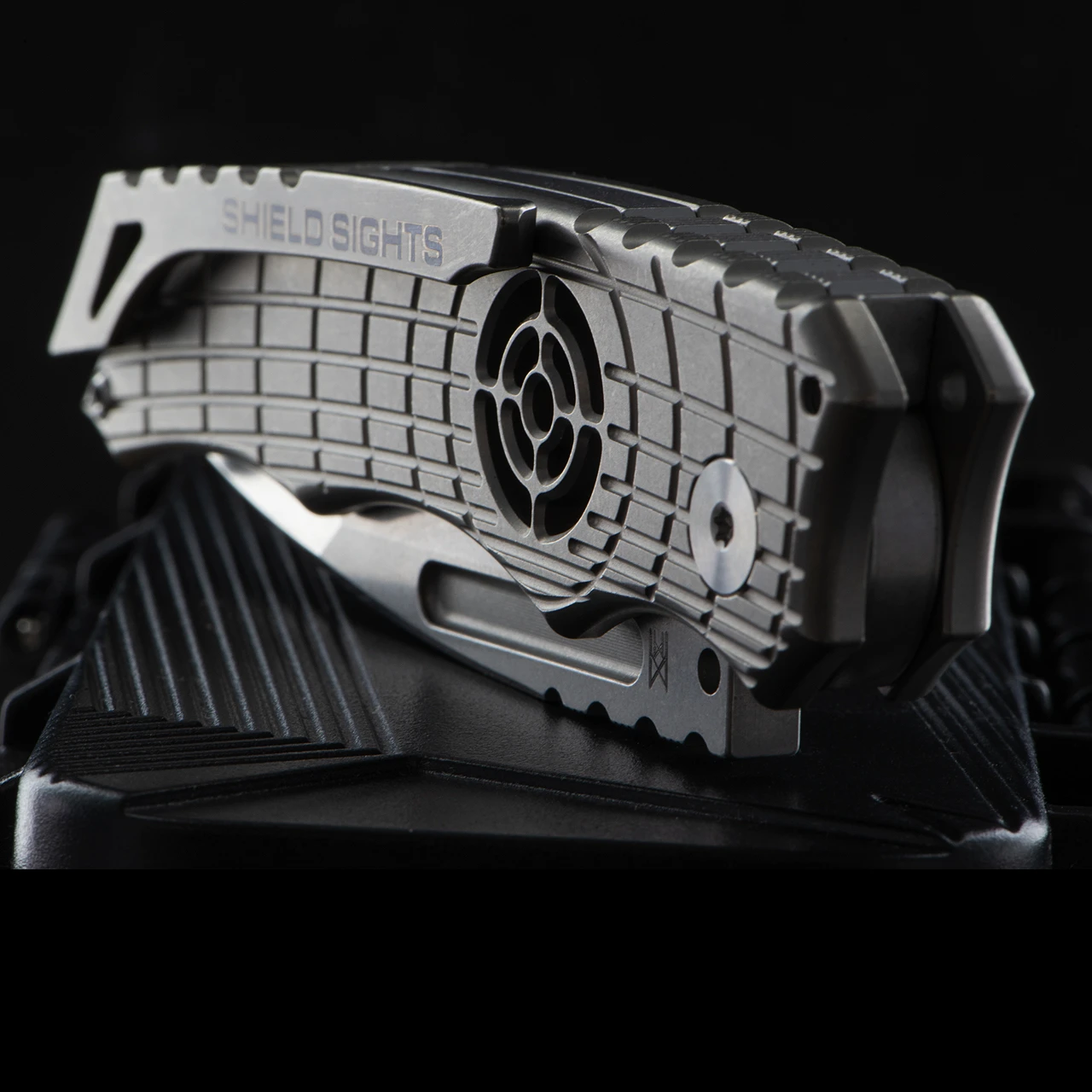 Midgards-Messer Shield Sights Folding Knife 9 Midgards-Messer Shield Sights Folding Knife - Image 7