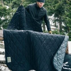 TAD Bastion Woobie 23 TAD Bastion Woobie -Outdoor Equipment tad bast woo bkdet4 14194.1587420422.1280.1280 03470.1647623499